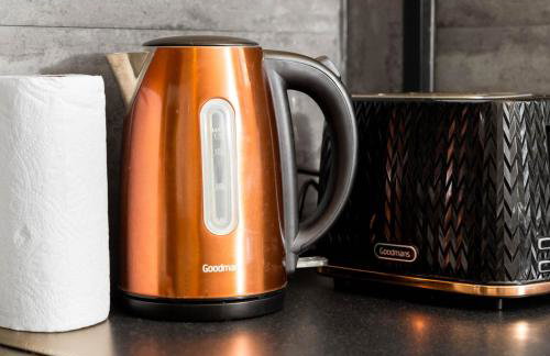 Stylish Four Bed House - 7 Guests - Garden - Parking - Netflix 802W - Foto 16