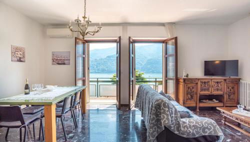 Teo s House private parking and lake view - Photo 4