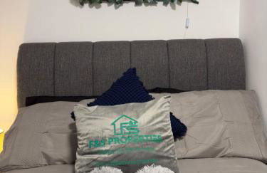 Gorgeous Graceful Getaway w Gazebo - Tylorstown - Foto 16