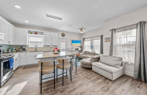 PCB Beach Paradise, Steps to SAND, Sleeps 8 - Foto 48