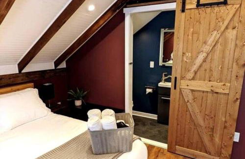 Walkable Elmwood Cottage, No Chores 2Bath 2BR 2Car - Foto 10