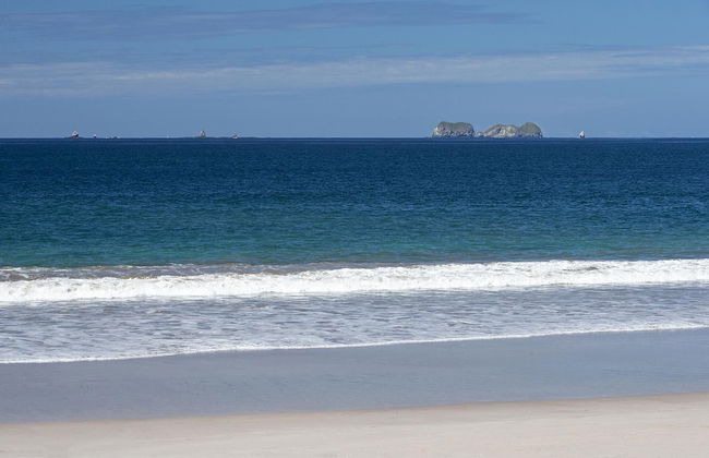 Newly Remodeled Beachfront Condo, Ground-Floor Terrace & Direct Access to Playa Flamingo - Foto 23