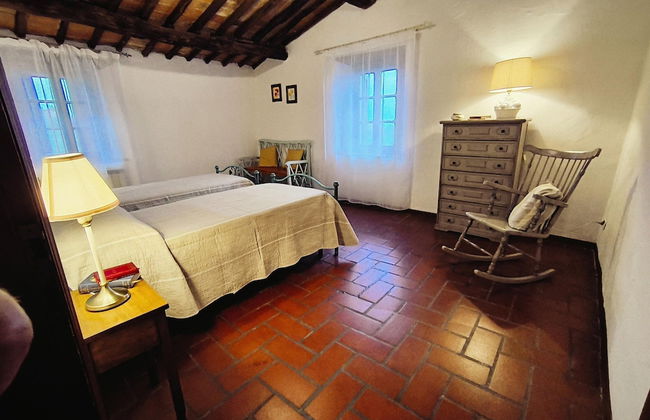 Farmhouse in Tuscany With Olive Grove Views - Foto 3