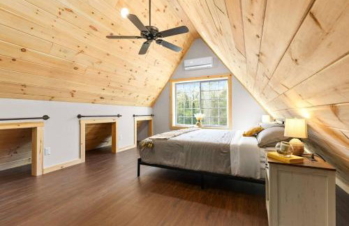 The A-mazing Creekside Escape - Foto 27