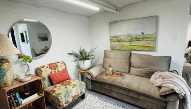 Luxury 4-Bedroom Container Home, Hot-Tub & Firepit - Foto 3