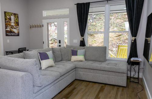 Creekside Guest House Mountains & Relax to the soothing sound of the creek - Foto 24