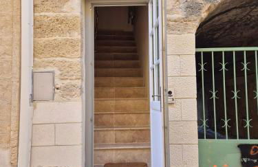 La Grande Bourgade-Authentique Maison en Pierre avec Terrasse Climatisation au Cœur d'Uzès - Foto 45