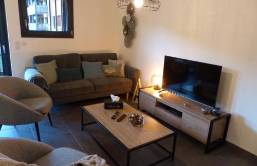 Le 206 Appartement Moderne et Cosy-Terrasse -Centre-Parking-Wifi - Foto 7