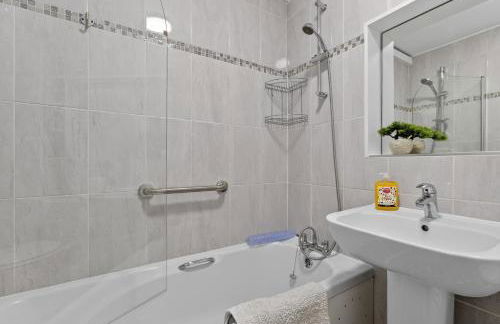 Comfy City Base with Free Parking Walk Everywhere - Foto 45