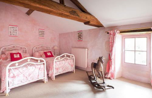 Holiday Home in Saint-laurent-de-la-salle With Pool - Foto 30