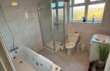 Comfortable 2-Bed Flat in Heart of Tyne Wear - Pass the Keys - Foto 27