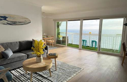 Redondo Oceanfront Gem 2BR BA Balcony & Parking 335 - Foto 1