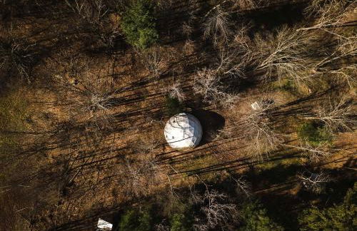 Incredible Spacious Dome for A Group Glamping Experience Surrounded by Nature in Woodridge, New York - Foto 17