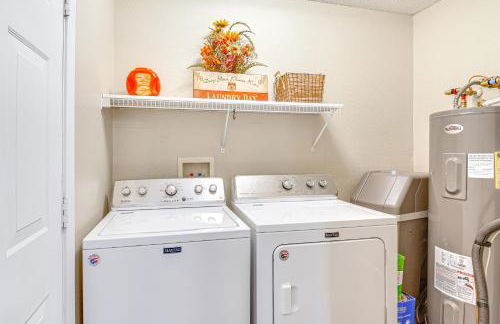 Westfield Home with Furnished Patio 2 Mi to Park St - Foto 19