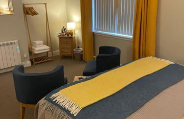 Horncliffe room only accommodation - Photo 10