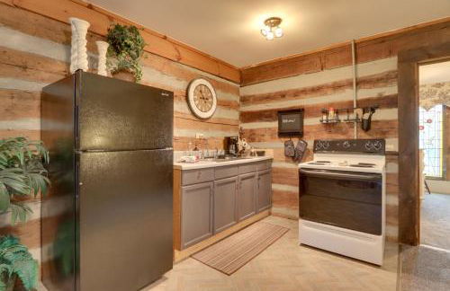 Riverfront Couples Retreat in Smoky Mountains! - Foto 7