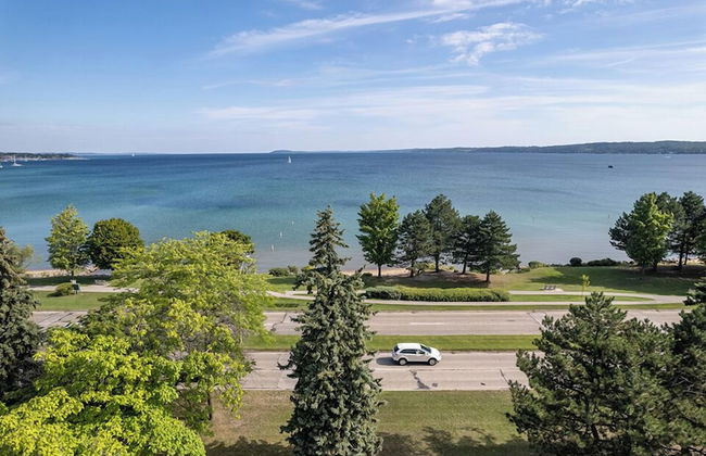 539 Bay St. Lake View Condo Unit 202W - Foto 27