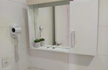 Flat Riocentro- Ótima localização- Bares e praias - Foto 17