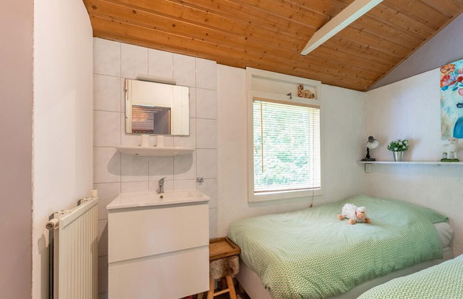 House in Hunzebergen Near Forest Trails - Foto 7