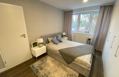 Luksusowa Willa pod Lasem, Otwock - Shared garden, sauna, wood hot tub! Hot tub seasonal May to October - Foto 12