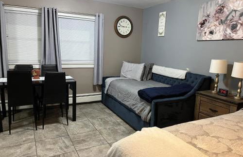 Just Like Being at Home- Newly Renovated Unit - Foto 8