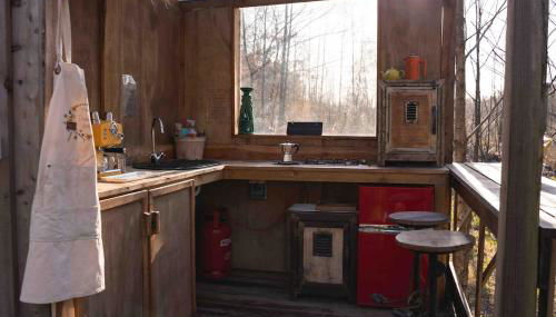 The Charcoal Hut woodland retreat - Foto 3