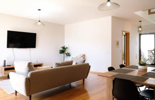 GuestReady - Charming Caniço Retreat - Foto 14