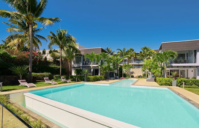 PLAGE BLEUE BEACHFRONT APARTMENTS BY LOV - Foto 1