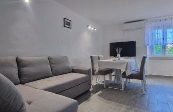 Apartment Z - Photo 1