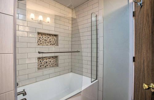 Possum Kingdom Lakefront Home with Patio and Dock! - Foto 24