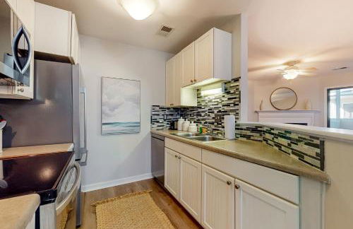 Sandpiper Cottage - 30 Day Rental - Photo 8