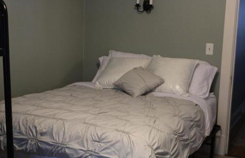 The Hillside B&B. Home w/ Breakfast Service! - Foto 27