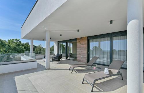 New VILLA TIHI OTOK near the beach - Photo 38