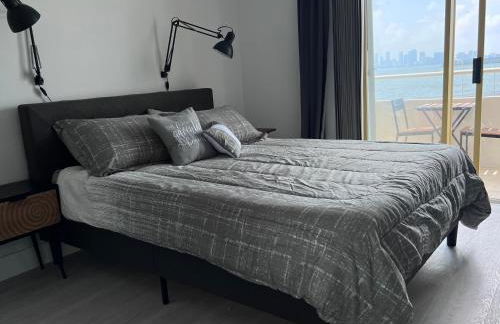 Unique Water Views, free Parking 1bed 1 bath Rooffornomads 416 - Foto 11