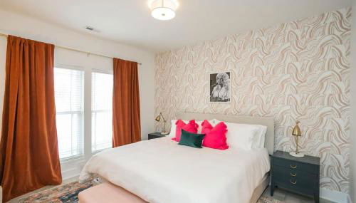 Roof Deck Grill VIEWS 2 Miles from Broadway - Foto 3