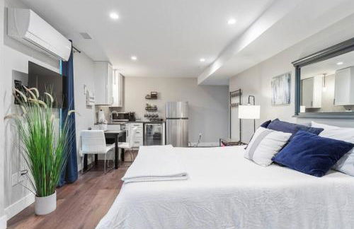 LuxuryDenver Studio w Hot Tub 2 Mi to Downtown - Foto 13