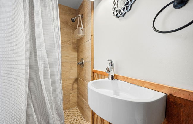 Andy Woods Lodge - 4 Bedrooms, 1.5 Baths, Sleeps 8 4 Home by RedAwning - Foto 19