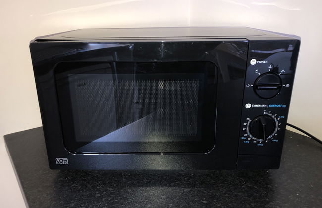 Idyllic Location, Stunning Views, Relax & Refresh in Peace & Comfort - Photo 25