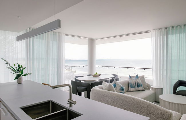 Kirra Point Holiday Apartments - Photo 21