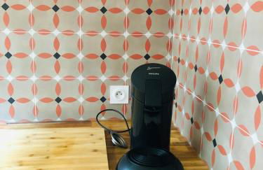 AUTOUR DU CHATEAU - Foto 3