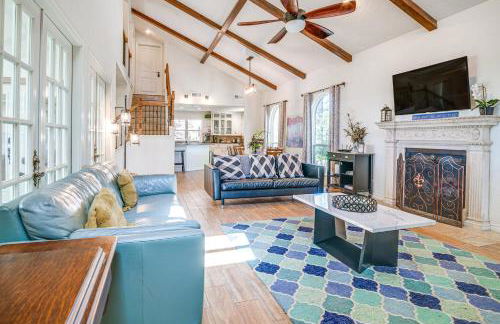 Modern Lake Conroe House with Lakefront Park and Deck! - Photo 3