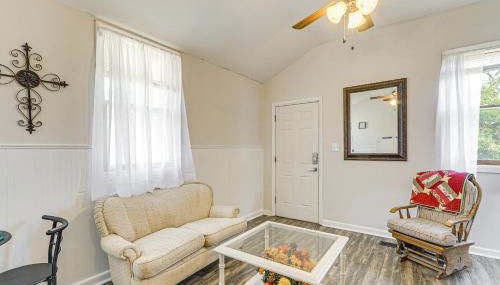 2 Mi to Main Street! Cozy Winfield Launchpad - Foto 2