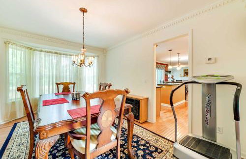 Woodsy Ballston Spa Home 4 Mi to State Park! - Foto 8