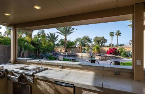 Coachella Play - 6BR Multi-Gen Fun Zone and Retreat with free heated pool - Foto 55