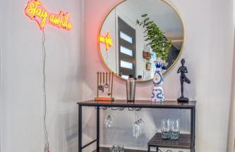 Modern Living Steps From Downtown - Foto 15