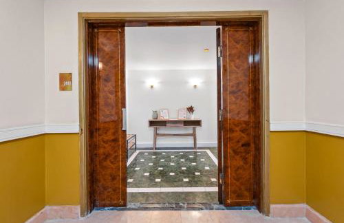 Honu Hale Penthouse 2 BDR Ocean View Waikiki - Photo 43