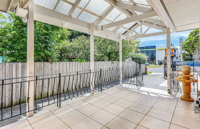 StayAU Serene 3BR Haven for Families - Photo 59