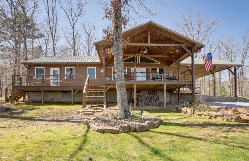 Bullfrog Bluff Mountain View Cabin with Deck! - Foto 30