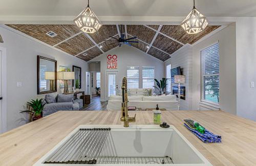 3BD Escape for 8 with Fire Pit & Patio Near Lake LBJ - Foto 17