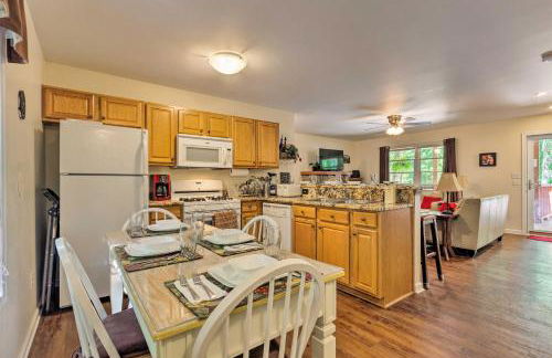 Slopes, Trails and More! Beech Mountain Home with Deck - Foto 9